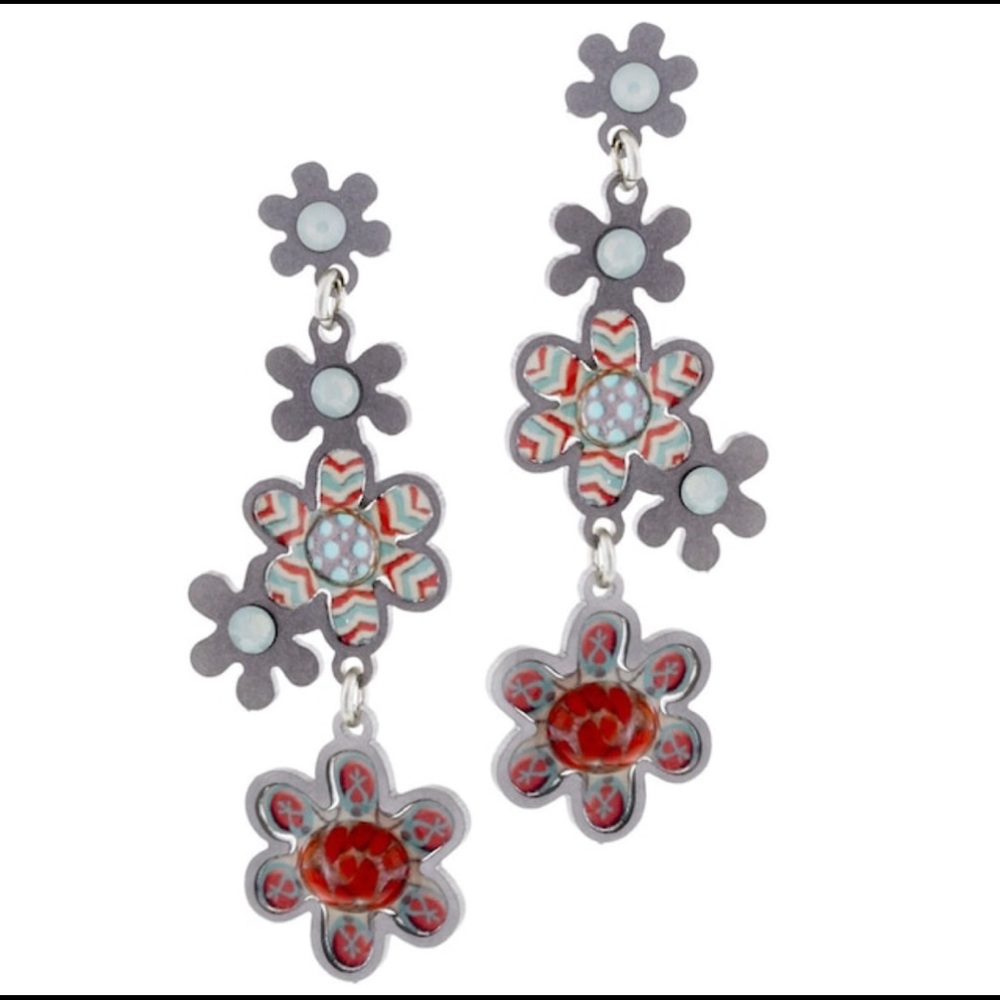 Beautiful Artisan Designer Flower Earrings,NWT - Picture 5 of 5